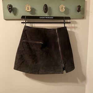 BlankNYC Charcoal Suede Leather Mini Skirt with Front Zipper Size 26 Chic